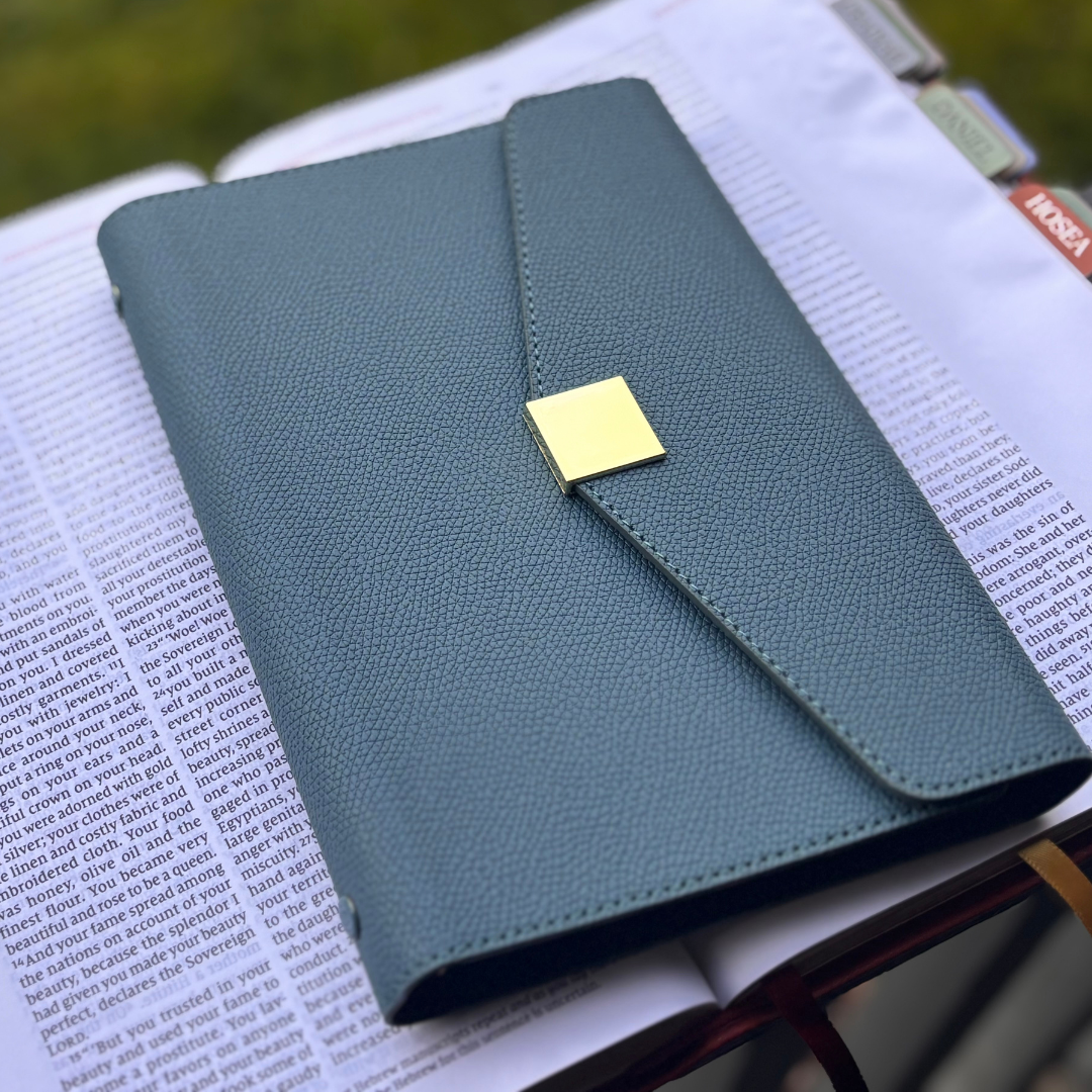 Selah Prayer Binder